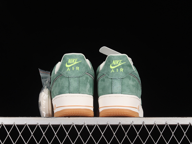 Akira X Air Force 1 Low 07 Green/White/Gum 11