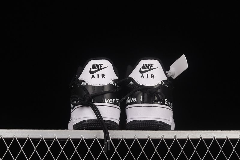 Air Force 1 Low 07 Vibe Black/White/Black 9