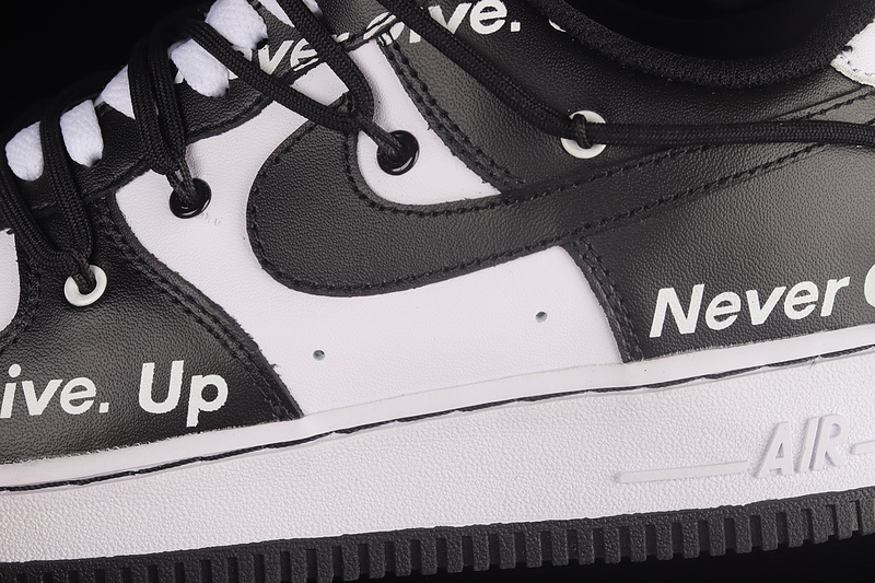 Air Force 1 Low 07 Vibe Black/White/Black 21