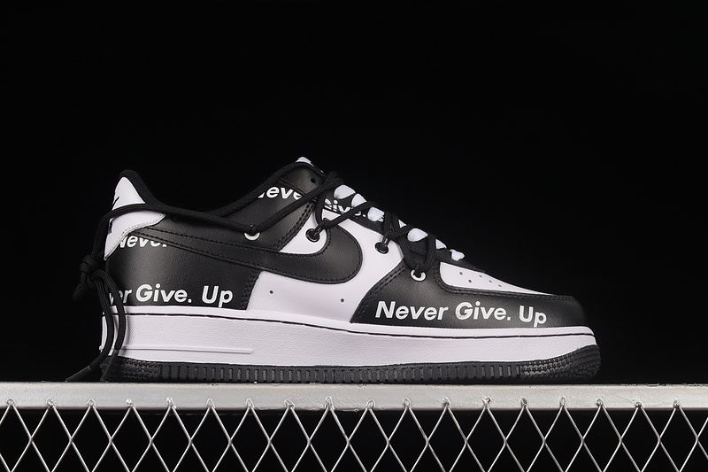 Air Force 1 Low 07 Vibe Black/White/Black 31