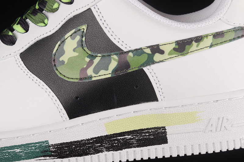 Air Force 1 Low 07 Lx White/Black/Camo 19