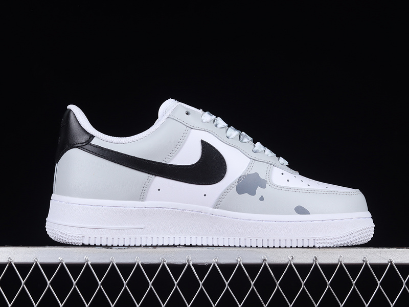 Air Force 1 Low 07 Light Grey/Black/White 11