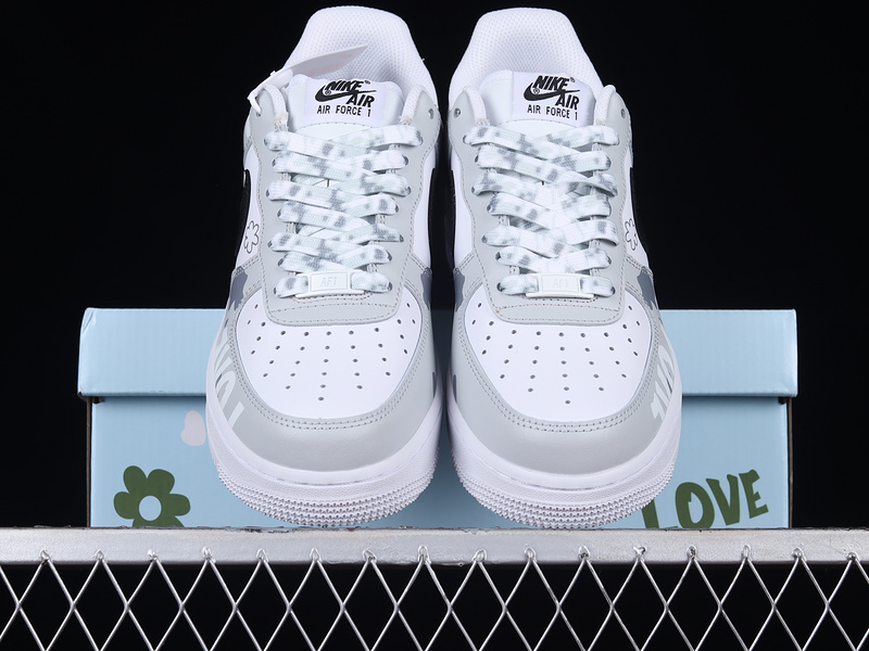 Air Force 1 Low 07 Light Grey/Black/White 29