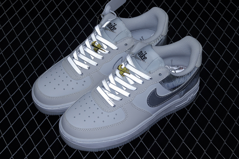 Air Force 1 Low 07 Ess White/White/Liquid Silver 3