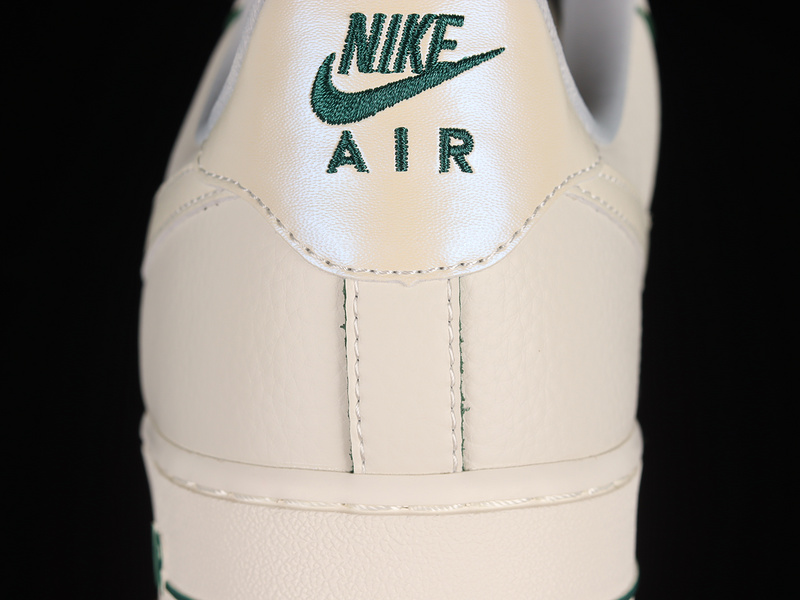 Nike Air Force 1 '07 Low Beige/Green 27