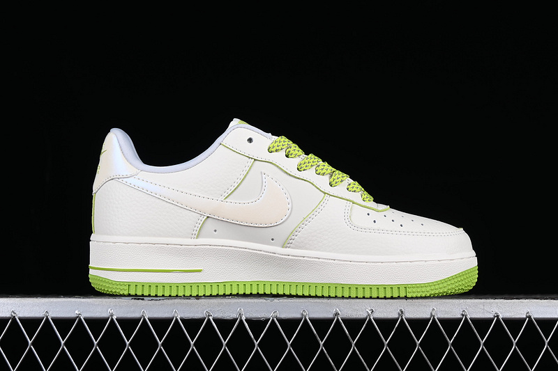 Air Force 1 Low Shiny Green/White 29