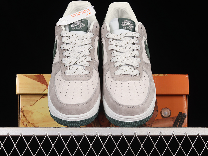 Akira Nike Air Force 1 '07 Low White/Grey/Green 3