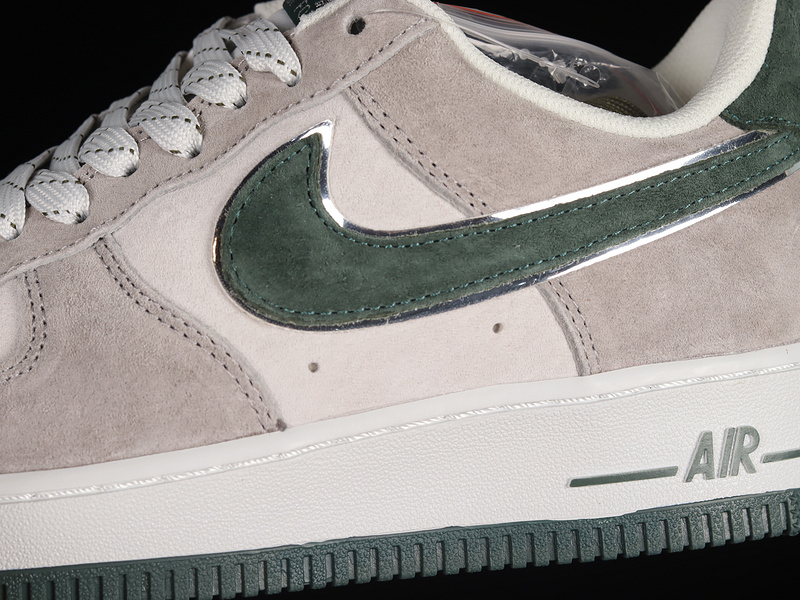 Akira Nike Air Force 1 '07 Low White/Grey/Green 7