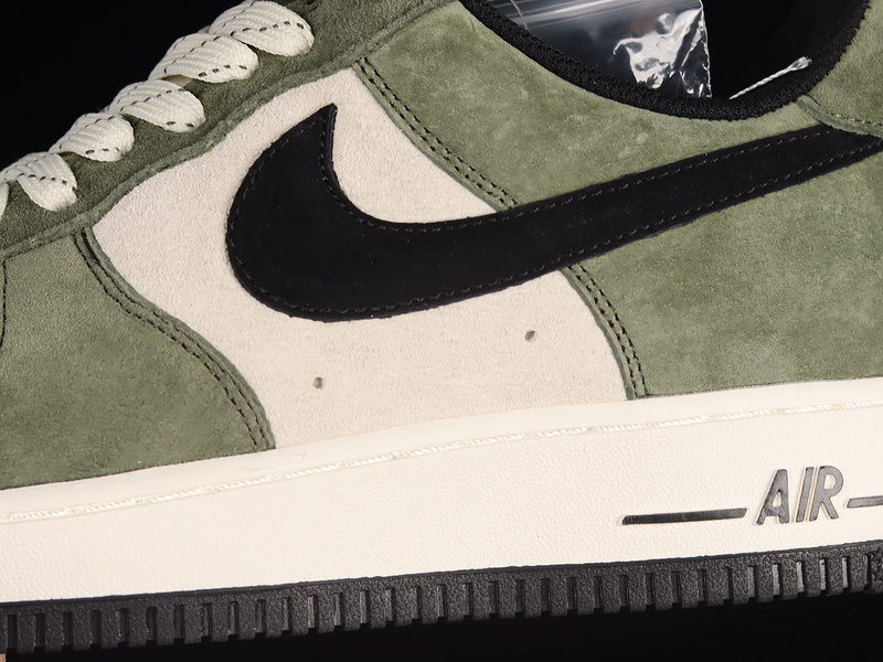 Akira X Nike Air Force 1 '07 Low Green/Black/White 17