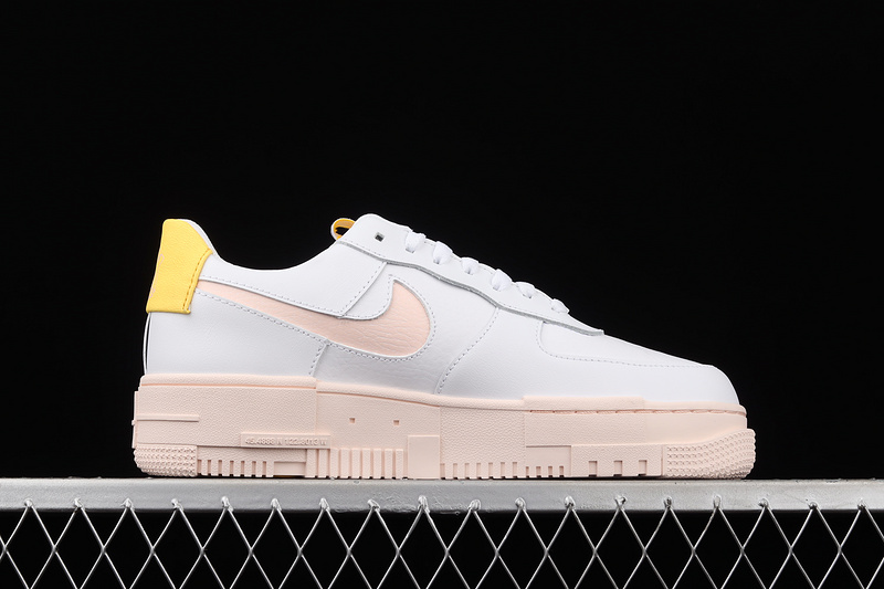 Air Force 1 Pixel White/Sail/Orange Pearl/Arctic Orange 15