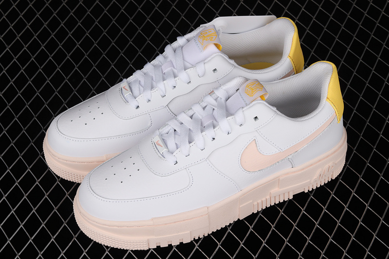 Air Force 1 Pixel White/Sail/Orange Pearl/Arctic Orange 25