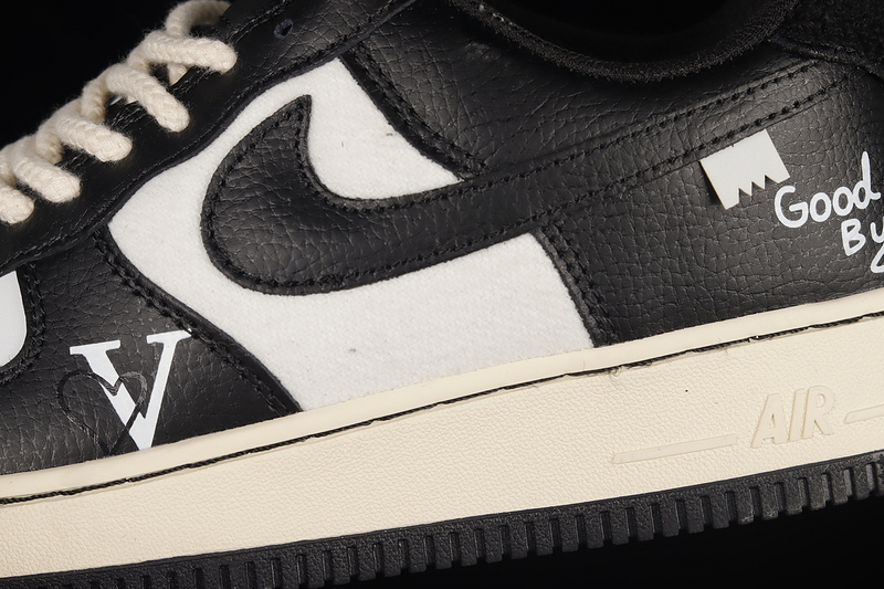 Air Force 1 Low 07 Lv8 White/Black/White 17