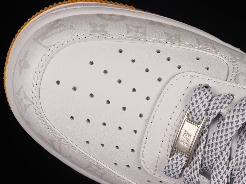 Air Force 1 Low 07 White/Light Grey/Orange 23