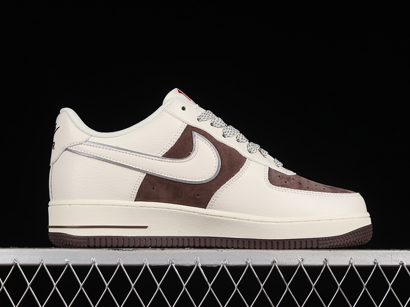 Akira X Air Force 1 Low 07 Milk/Cafe/White 3