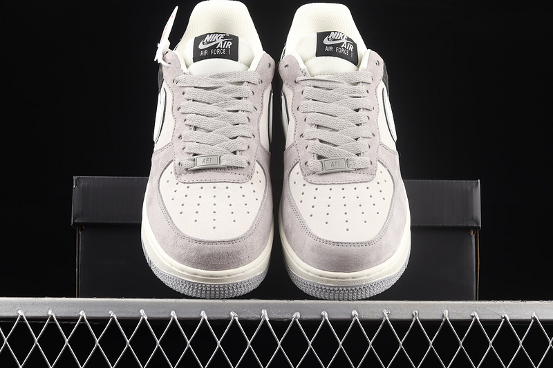 Air Force 1 Low 07 White/Rice Grey/Black 17