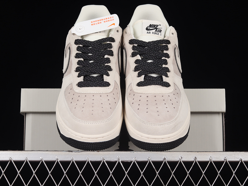 Air Force 1 Low 07 Four Horsemen Pe Beige/Beige/Black 3