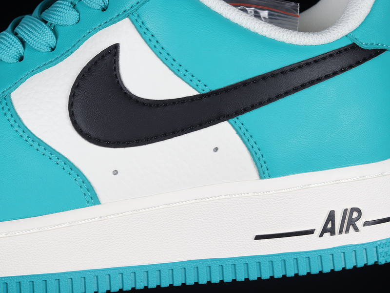 Air Force 1 Low 07 Su19 White/Black/Green 11