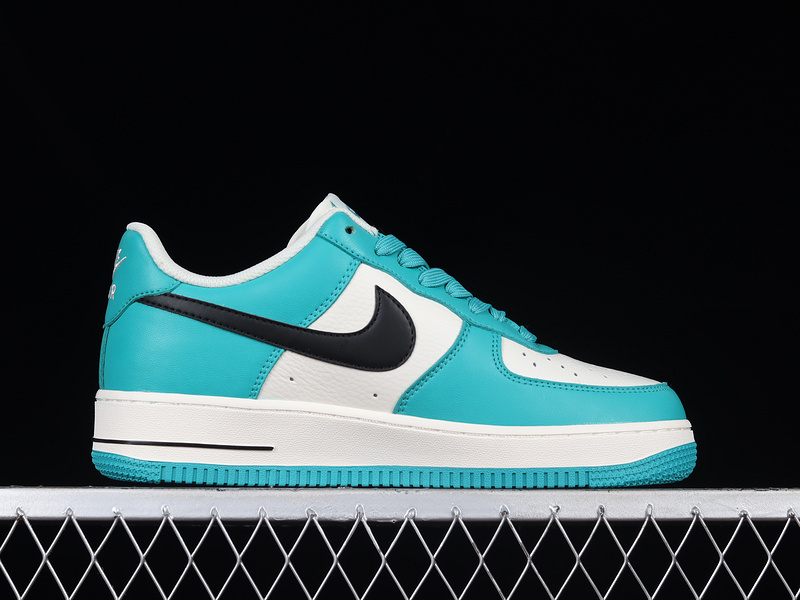 Air Force 1 Low 07 Su19 White/Black/Green 21