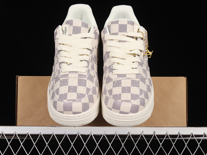 Air Force 1 Low 07 X L*V White/Purple/Black 23