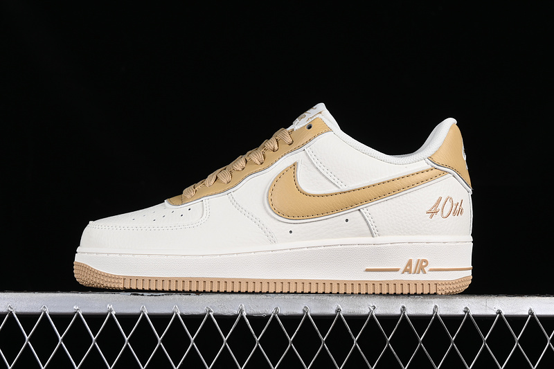 Nike Air Force 1 '07 Low 40Th Off White/Gold 11