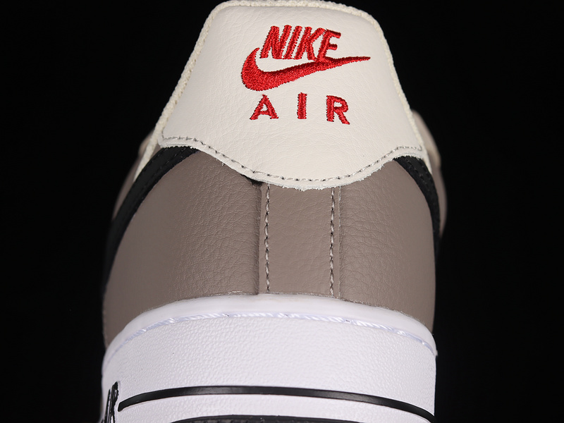 Air Force 1 Low 07 White/Brown/Black 23