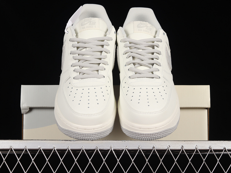 Air Force 1 Low 07 Off White/Light Grey/White 11