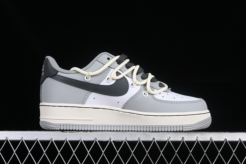 Kaws Nike Air Force 1 '07 Low White/Black/Grey 31