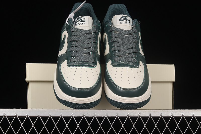 Nike Air Force 1 '07 Low Vintage Green/White/Vintage Green 27