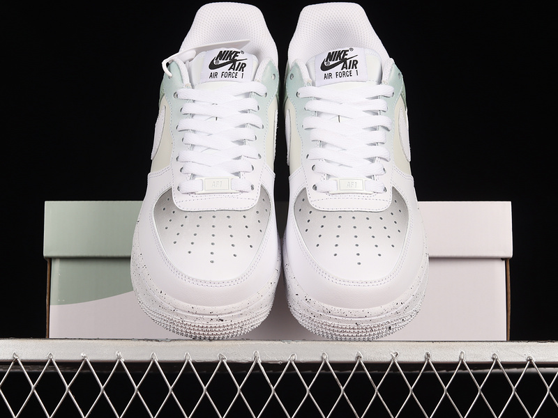 Air Force 1 Low 07 White/Light Green/Black 15