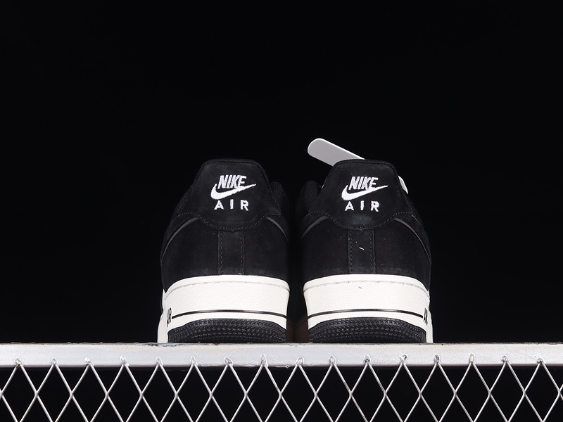 Air Force 1 Low 07 Panda Black/Black/White 31