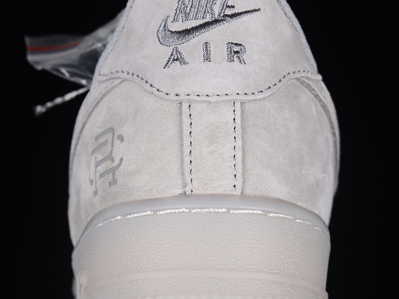 Air Force 1 Low 07 Light Grey/Grey/Light Grey 17