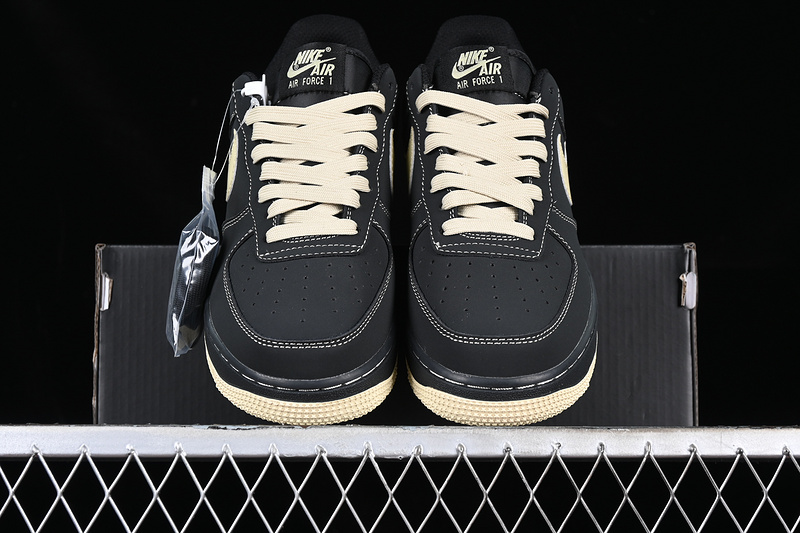 Nike Air Force 1 '07 Low Black/Gold 5