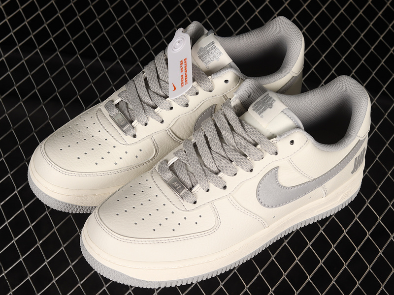 Air Force 1 Low 07 Su19 White/White/Light Grey 9