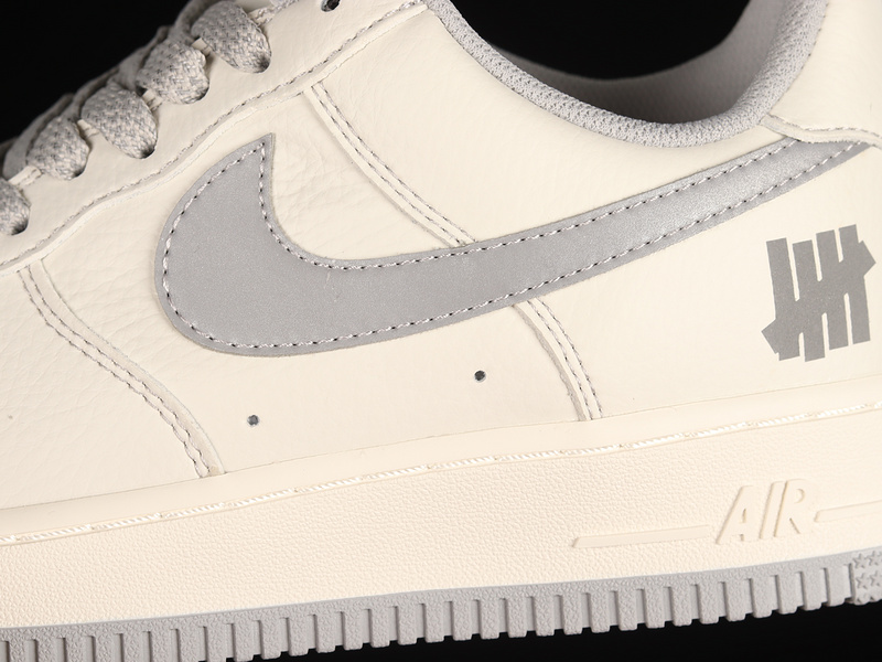 Air Force 1 Low 07 Su19 White/White/Light Grey 15