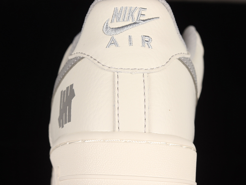 Air Force 1 Low 07 Su19 White/White/Light Grey 25