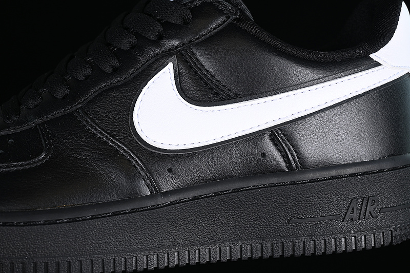 Air Force 1 Low Retro Qs Black/White/Black 5