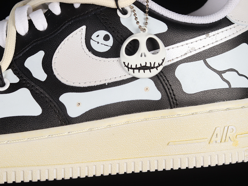 Air Force 1 Low 07 Halloween Black/White/Black 3