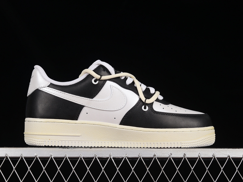 Air Force 1 Low 07 Halloween Black/White/Black 31