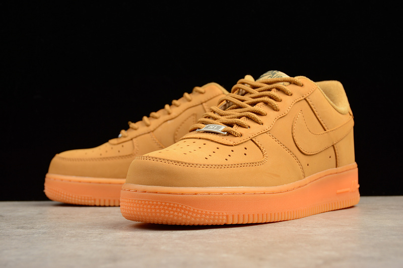 Air Force 1 '07 Low Flax/Flax-Outdoor Green-Gum Li 5