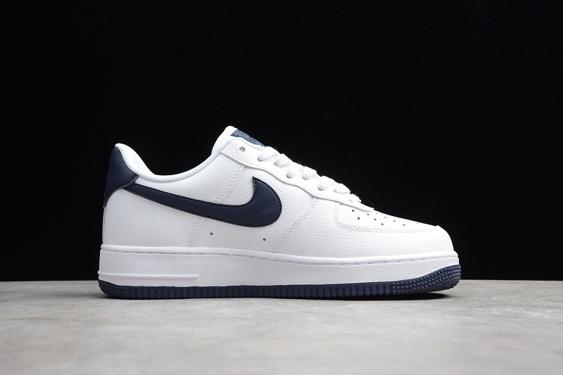 Air Force 1 Low 07 White/Black 33