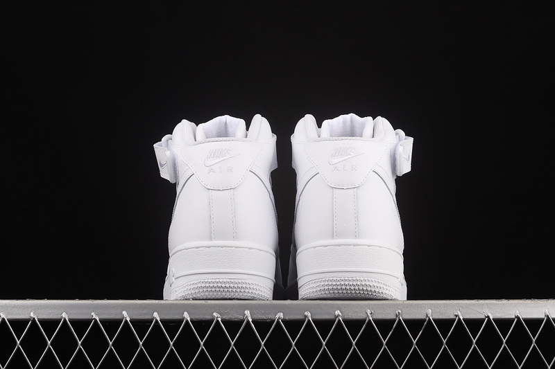 Air Force 1 Mid 07 White/White/White 17