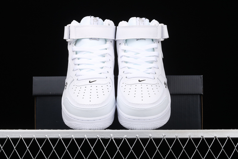 Nike Air Force 1 '07 Mid Premium White/Black 19