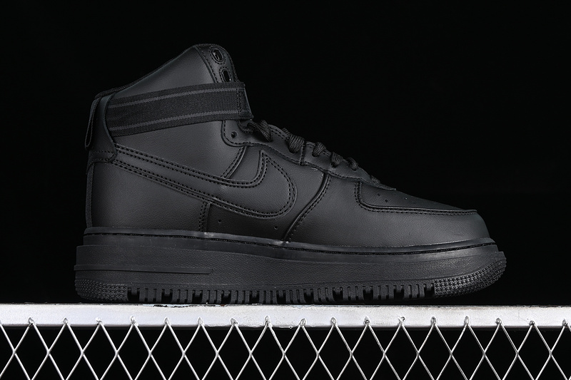 Nike Air Force 1 '07 Boot Black 19