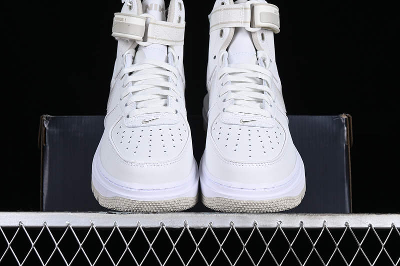 Nike Air Force 1 '07 Boot White/Grey 23