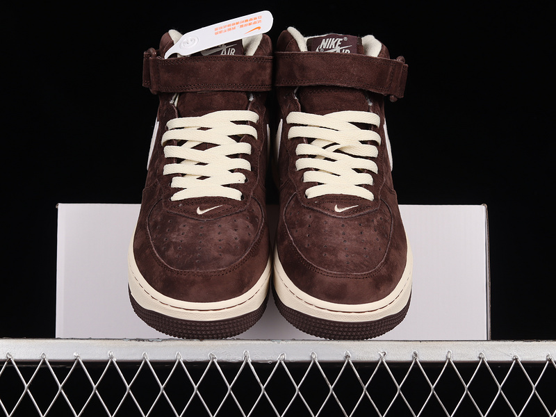 Air Force 1 Mid Chocolate/Cream 19