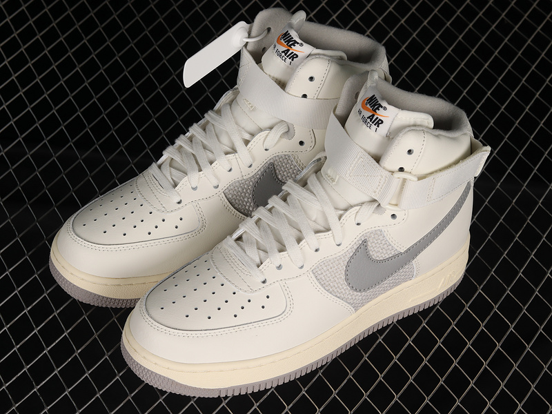 Air Force 1 High 07 Lv8 Sail/Medium Grey/Light Bone/Coconut Milk 19