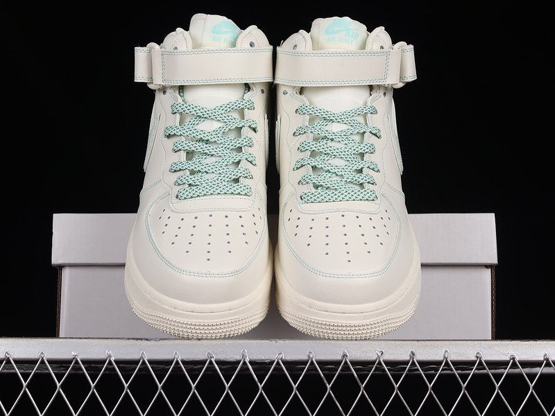 Air Force 1 Mid 07 White/White/Green 23