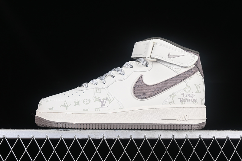 Nike Air Force 1 '07 Low L*V White/Grey 17