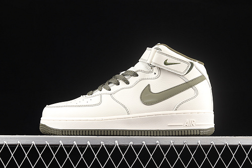 Nike Air Force 1 '07 Mid Green/Off White 17