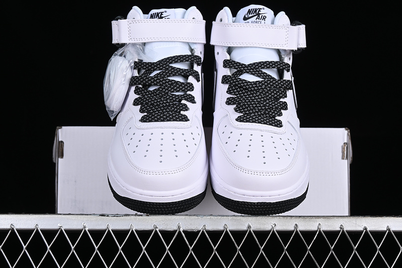 Nike Air Force 1 '07 Mid White/Black 29